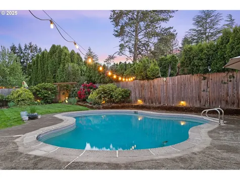 12115 SW 124th Avenue Portland OR 97223