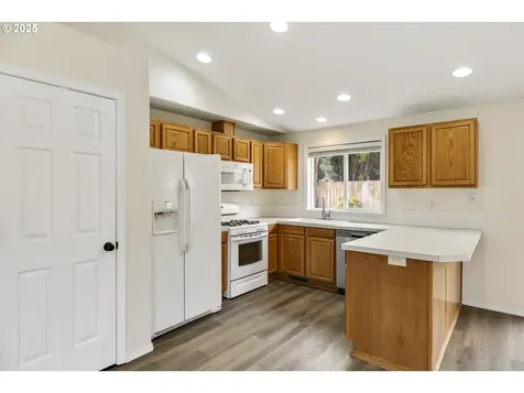 591 SW Filbert Street Mcminnville OR 97128