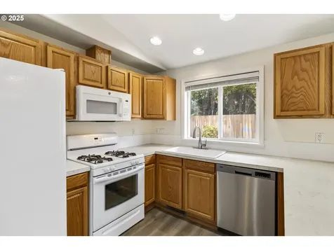 591 SW Filbert Street Mcminnville OR 97128