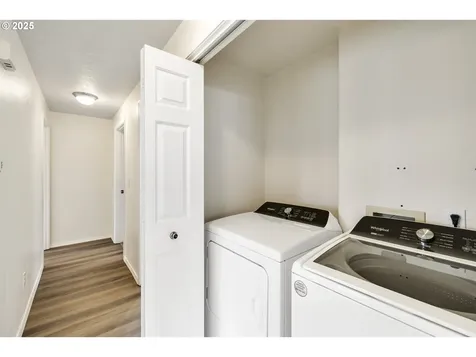 591 SW Filbert Street Mcminnville OR 97128