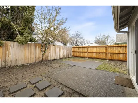 591 SW Filbert Street Mcminnville OR 97128