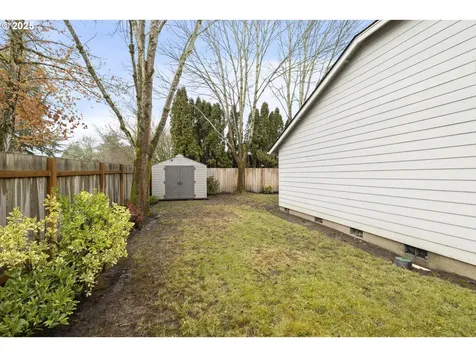 591 SW Filbert Street Mcminnville OR 97128