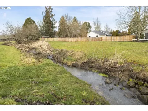 591 SW Filbert Street Mcminnville OR 97128