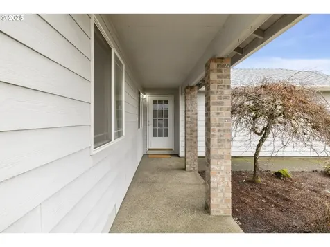 591 SW Filbert Street Mcminnville OR 97128