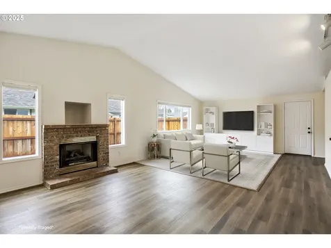 591 SW Filbert Street Mcminnville OR 97128