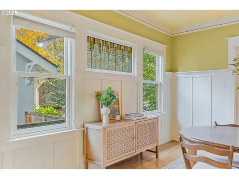 1990 SE Mulberry Avenue Portland OR 97214