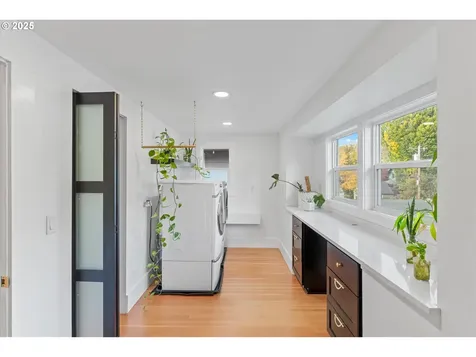 1990 SE Mulberry Avenue Portland OR 97214