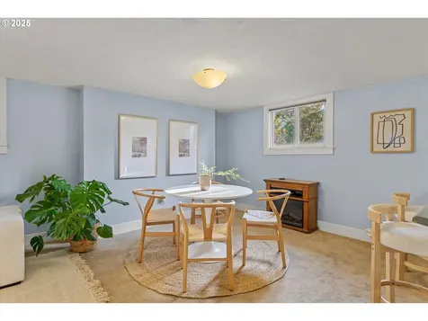 1990 SE Mulberry Avenue Portland OR 97214