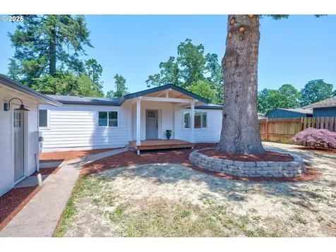 3277 Mcnaught Street Woodburn OR 97071