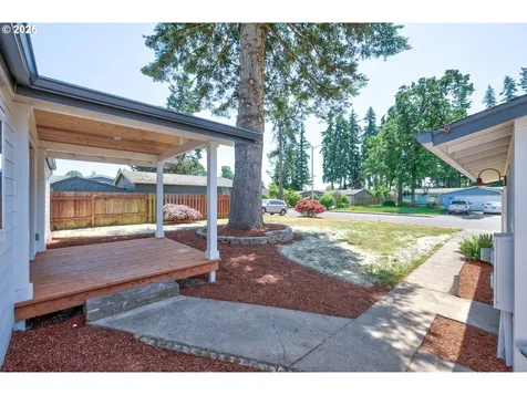 3277 Mcnaught Street Woodburn OR 97071
