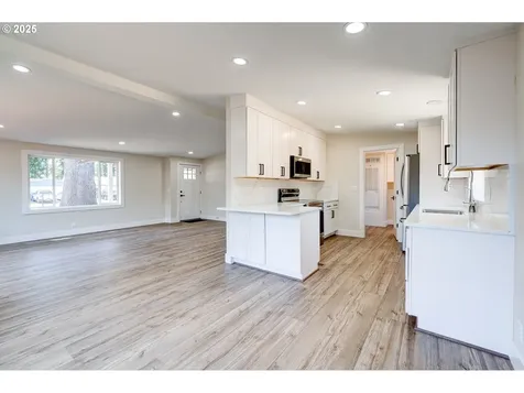 3277 Mcnaught Street Woodburn OR 97071