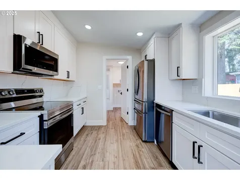 3277 Mcnaught Street Woodburn OR 97071