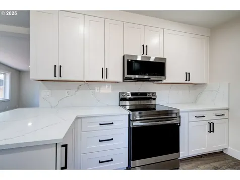 3277 Mcnaught Street Woodburn OR 97071