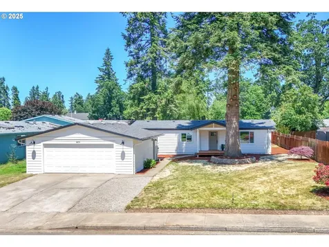 3277 Mcnaught Street Woodburn OR 97071