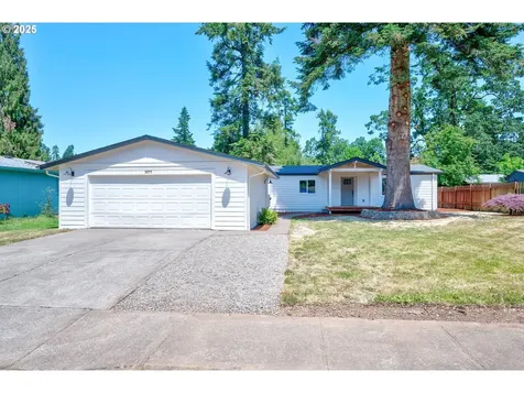 3277 Mcnaught Street Woodburn OR 97071