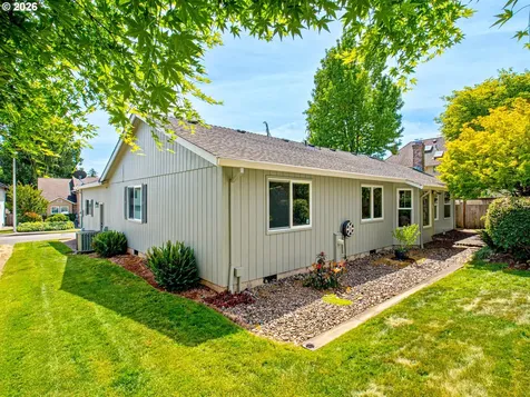 12439 SE Ashley Street Clackamas OR 97015