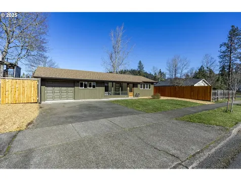 885 Snell Street Eugene OR 97405