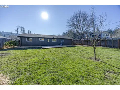 885 Snell Street Eugene OR 97405