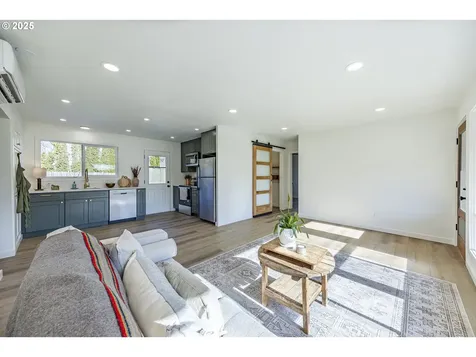 885 Snell Street Eugene OR 97405