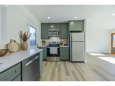 885 Snell Street Eugene OR 97405