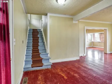 1740 Hardcastle Avenue Woodburn OR 97071