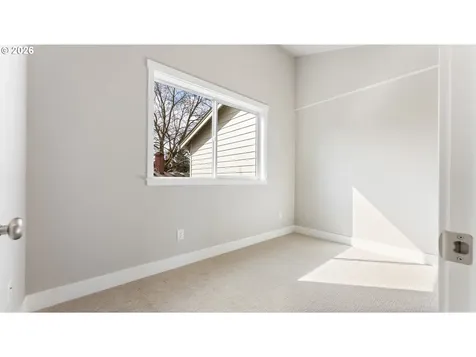 9410 N Saint Louis Avenue Portland OR 97203