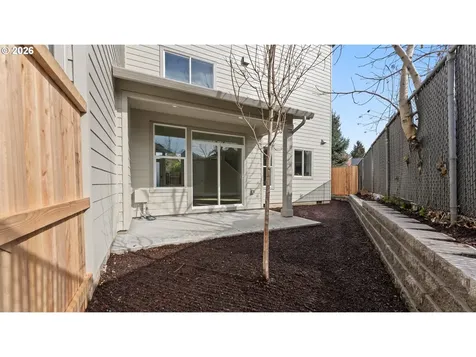 9410 N Saint Louis Avenue Portland OR 97203