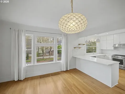 4074 NE 7th Avenue Portland OR 97212