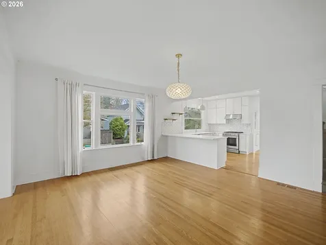 4074 NE 7th Avenue Portland OR 97212