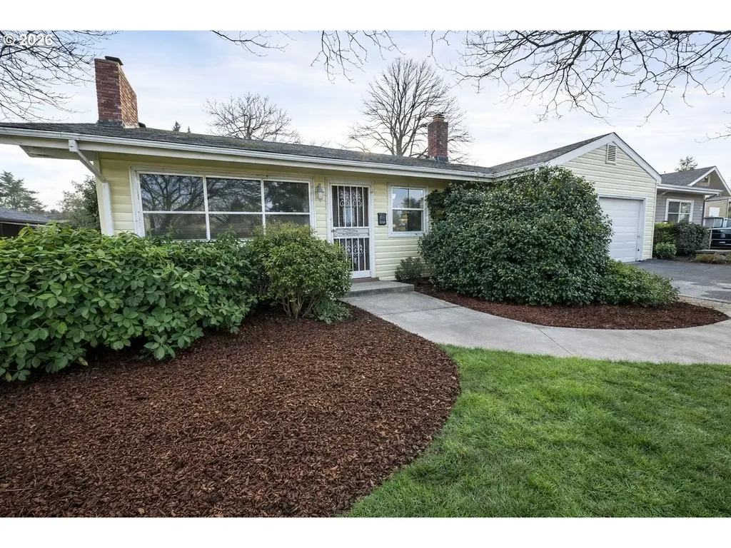 11942 NE Siskiyou Street Portland OR 97220