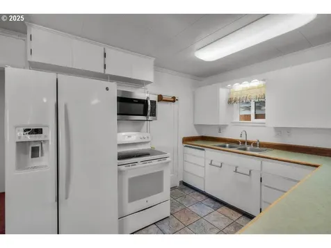 3360 NW Rimrock Acres Loop Prineville OR 97754