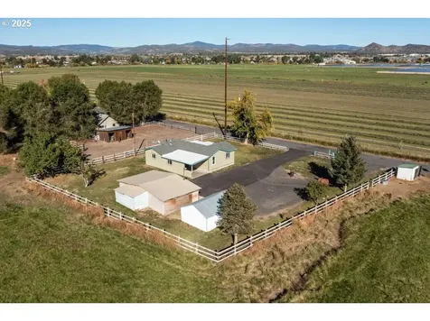 3360 NW Rimrock Acres Loop Prineville OR 97754