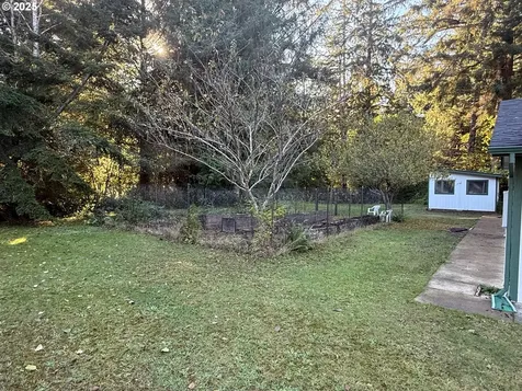 84226 Clear Lake Road Florence OR 97439