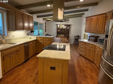 84226 Clear Lake Road Florence OR 97439