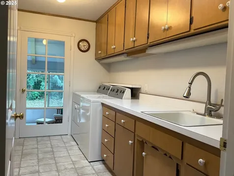 84226 Clear Lake Road Florence OR 97439