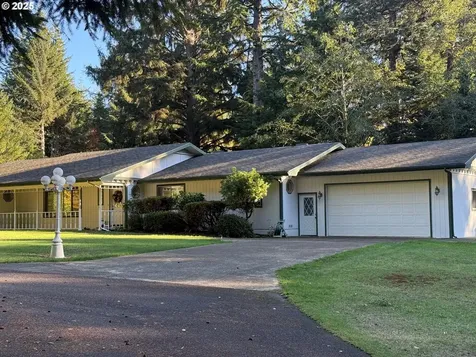 84226 Clear Lake Road Florence OR 97439