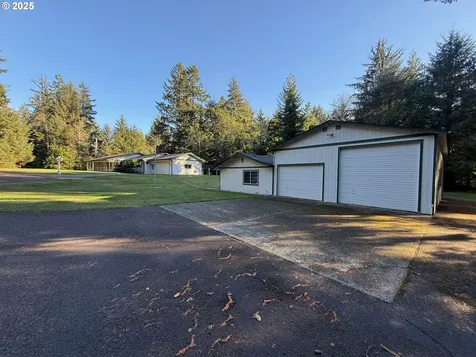 84226 Clear Lake Road Florence OR 97439