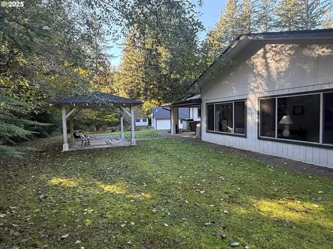 84226 Clear Lake Road Florence OR 97439