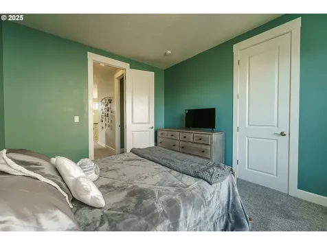 3611 SE 142nd Court Vancouver WA 98683