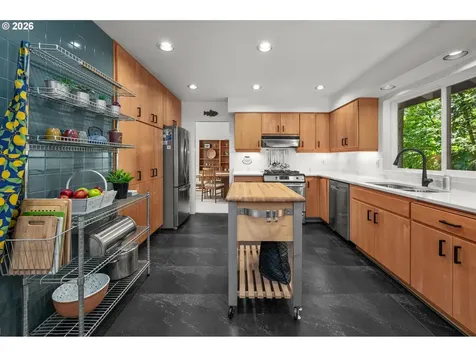 6 Goya Street Lake Oswego OR 97035