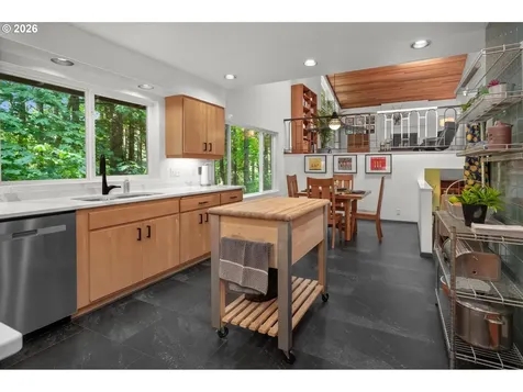 6 Goya Street Lake Oswego OR 97035