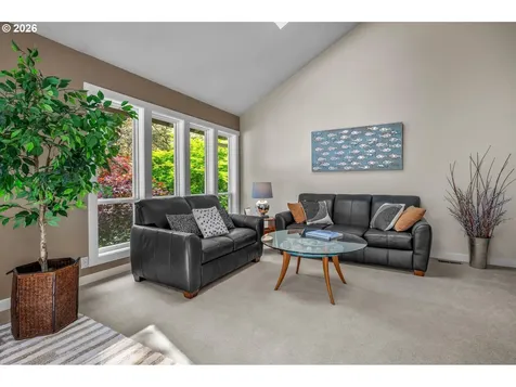 6 Goya Street Lake Oswego OR 97035