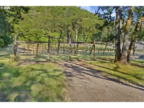 175 Echo Canyon Lane Roseburg OR 97471