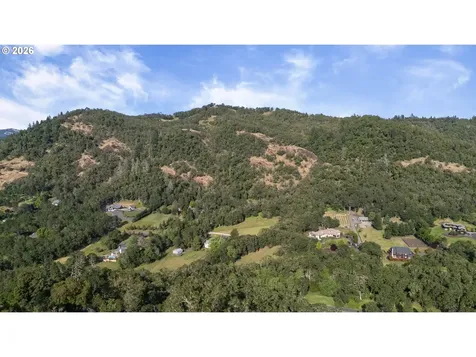 175 Echo Canyon Lane Roseburg OR 97471