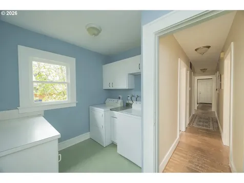 7922 SE Schiller Street Portland OR 97206