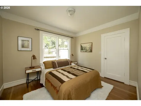 7922 SE Schiller Street Portland OR 97206