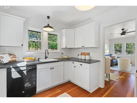 4320 Cornwall Street West Linn OR 97068