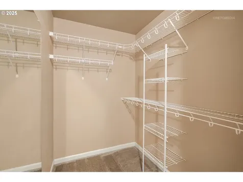 9172 SW Soprano Lane Portland OR 97225