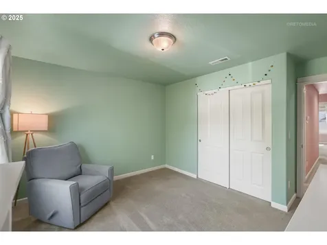 9172 SW Soprano Lane Portland OR 97225