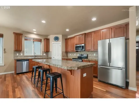 9172 SW Soprano Lane Portland OR 97225